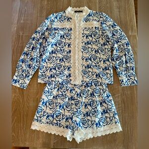 Medium outfit (top & shorts)